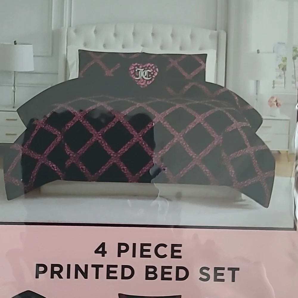 Juicy Couture Pink and Black Accent Pillow Set - Queen